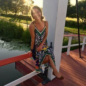 Meet your Posher, Courtnee